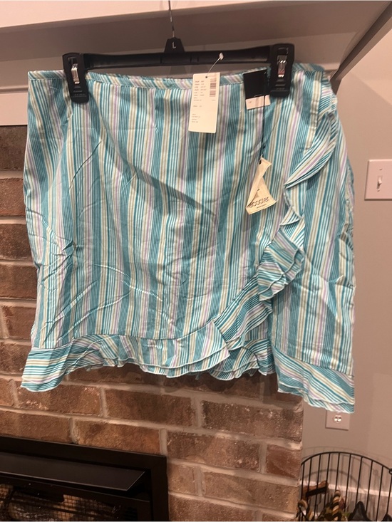 Lane Bryant Pants - Lane Bryant Aqua, White and Teal Striped Ruffle Skort